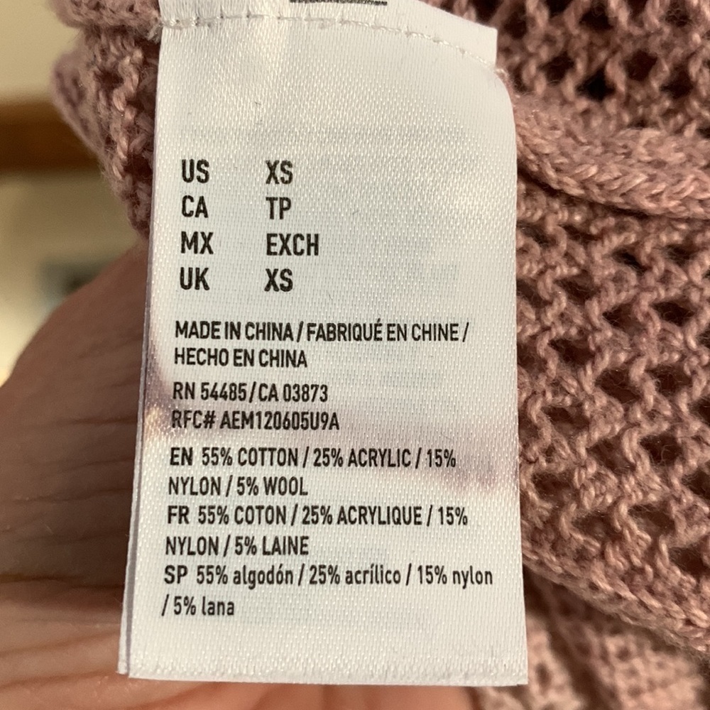 American Eagle Outfitters pink ombré sweater, XS - Picture 4 of 5